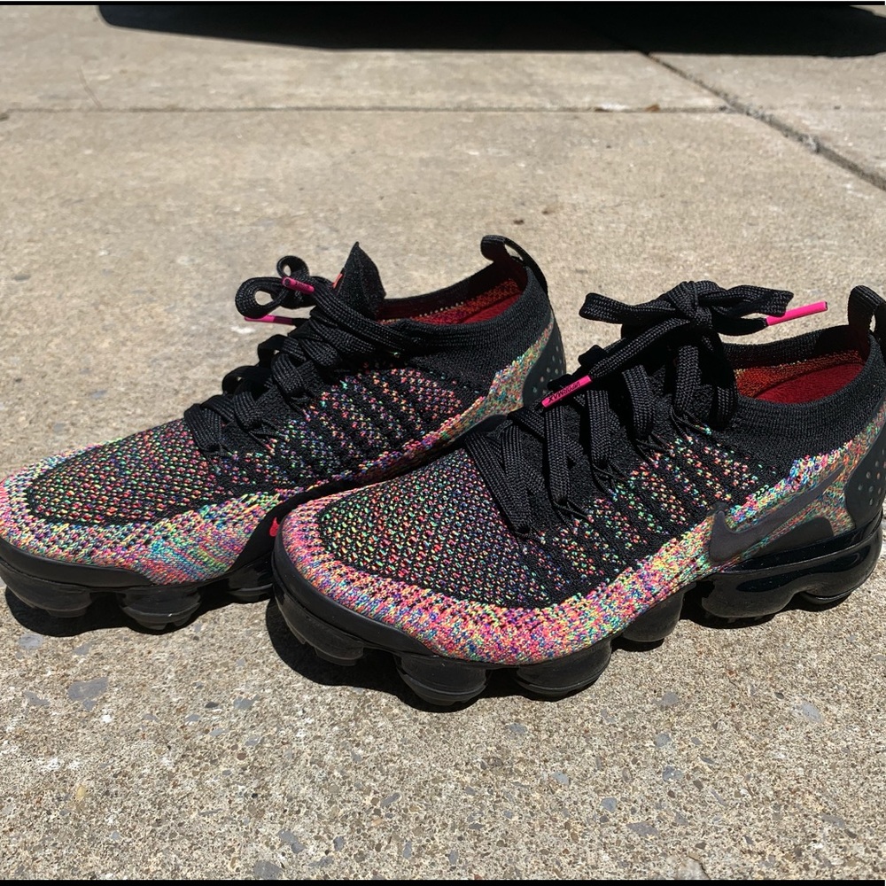 NIKE VAPORMAX NEVER WORN